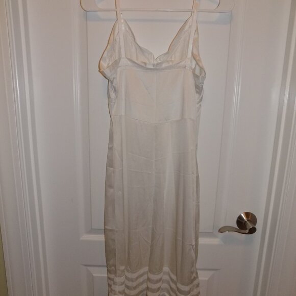 Vintage FIGURFIT Indera SILKY 38 White Nylon Slip Lace Trim JCPenney 70s 80s - Picture 4 of 9